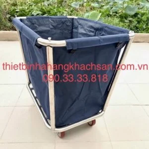 Xe thu gom đồ dơ