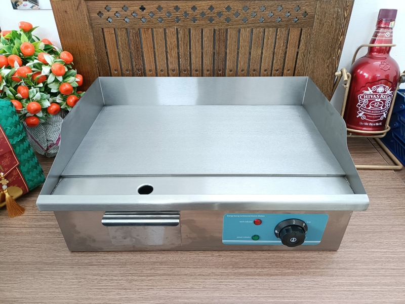 Bếp chiên mặt phẳng (điện) PL-818 4 Được sản xuất từ chất liệu cao cấp và công nghệ hiện đại