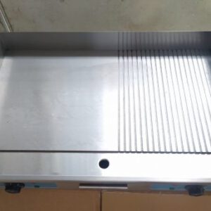 Bep chien mat phang nham dien PL 822 .1