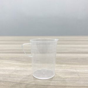 Ca dong nhua 100ml 1