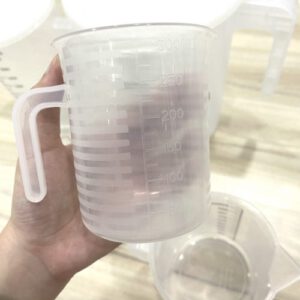 Ca dong nhua co nap vach chia 2 mat 7 scaled