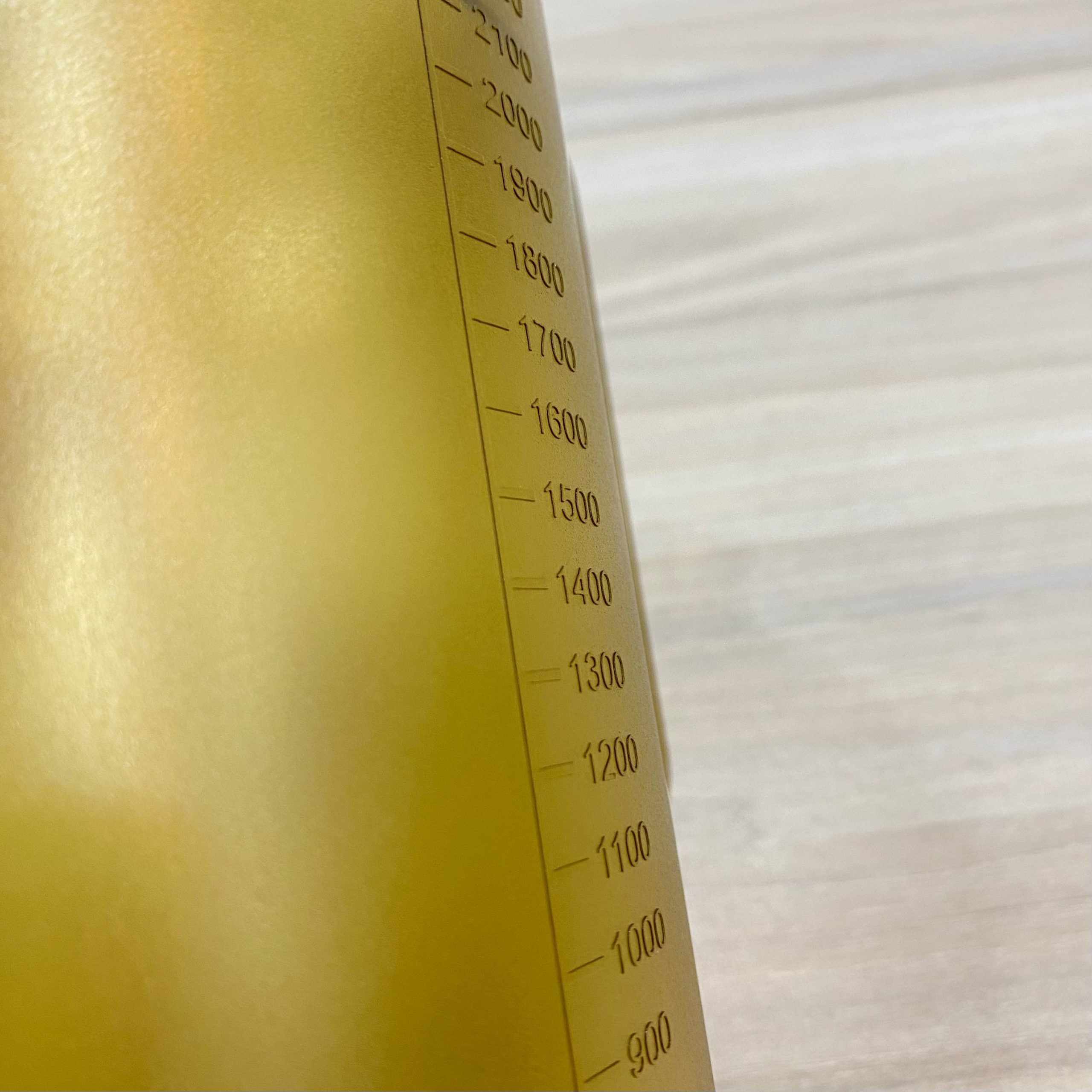 Ca dong nhua co nap vang PC1024Gchiu nhiet 4 scaled