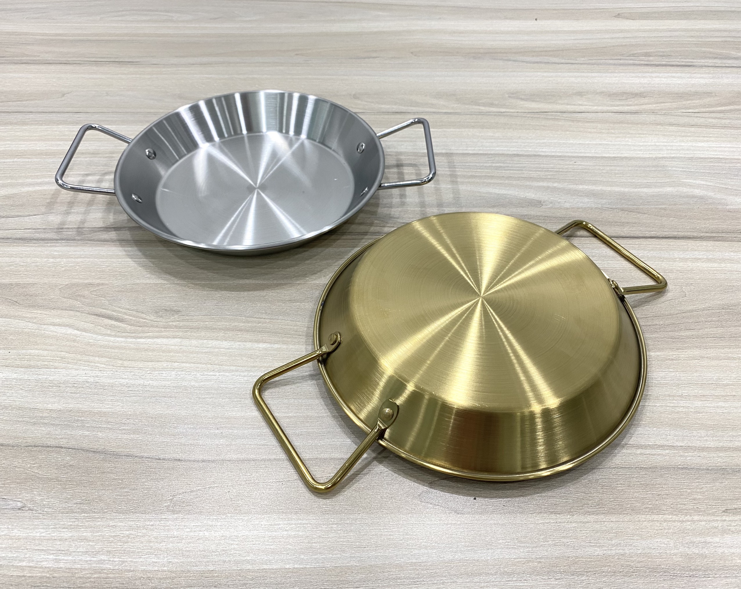 Chảo inox mạ vàng 1 đáy HXP24G chính hãng SQC, đường kính 24cm