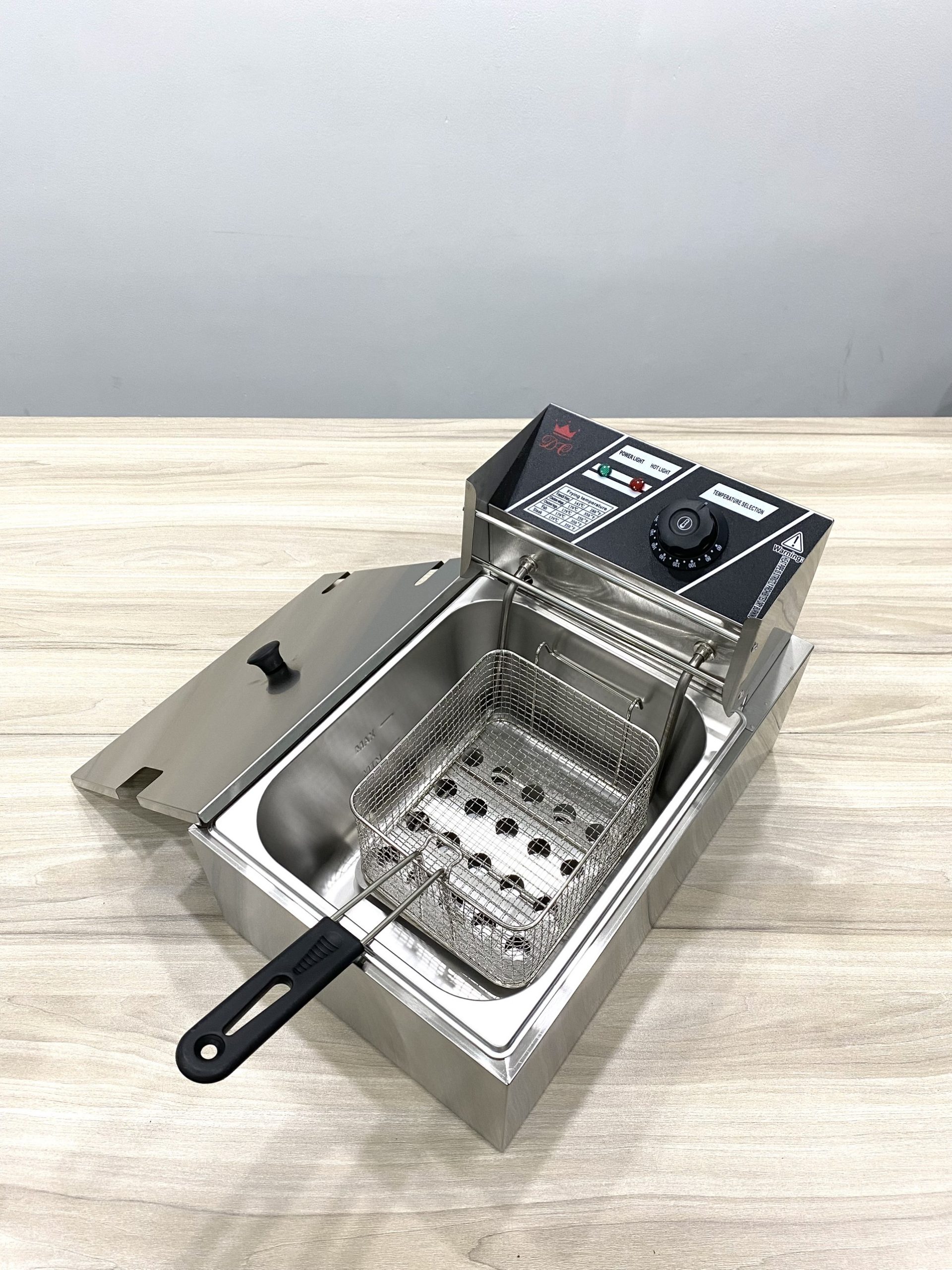 Chien nhung dien don EF 8LTRS co logo DC 5 scaled