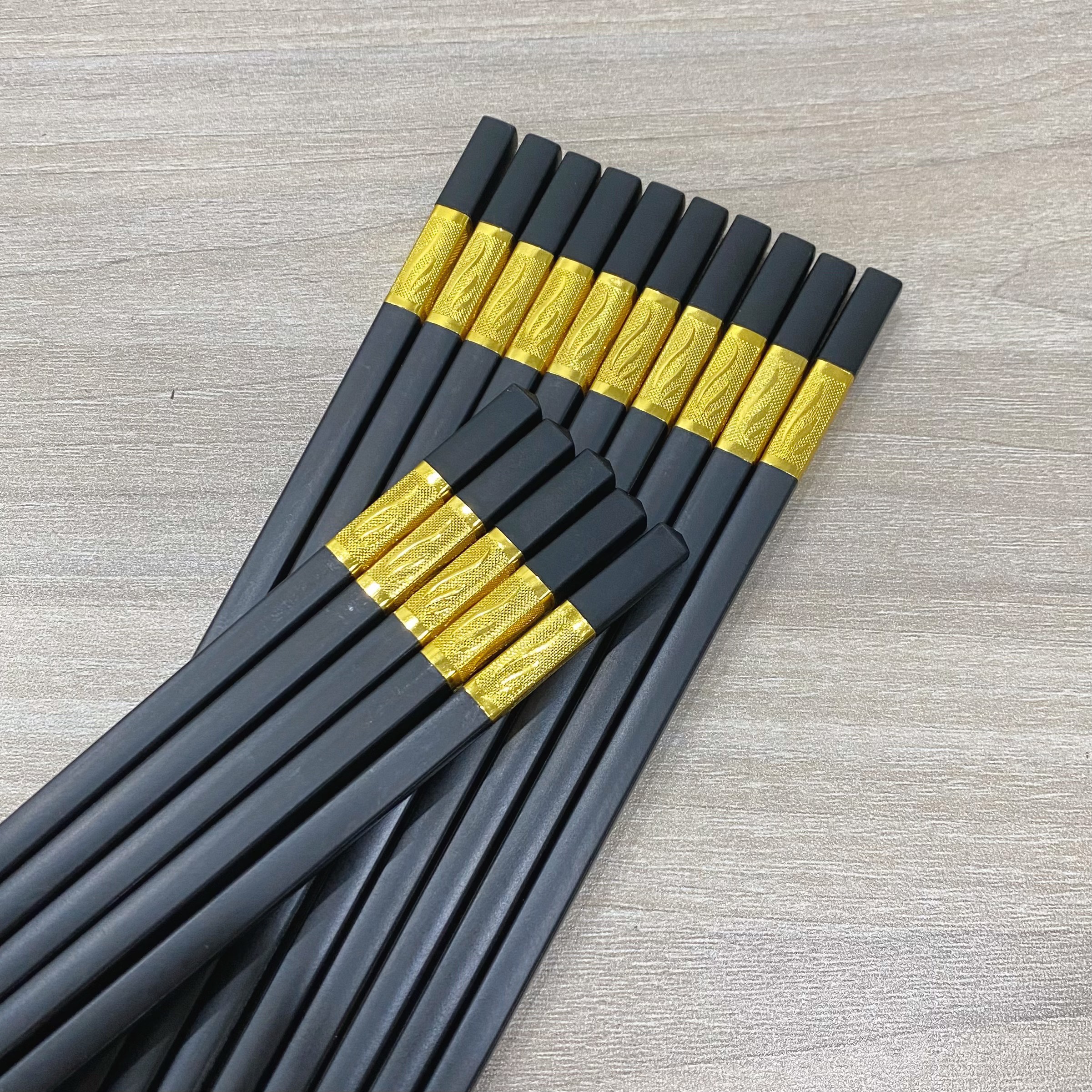 Đũa đầu vuông 3 lá vàng Y20-02 4 DUA DAU VUONG 3 LA VANG Y20 02 10