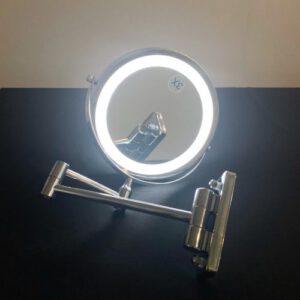 Guong trang diem 8 F1046 8 den led dung pin 3