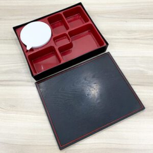 Khay bento DCA9 62 co chen 3