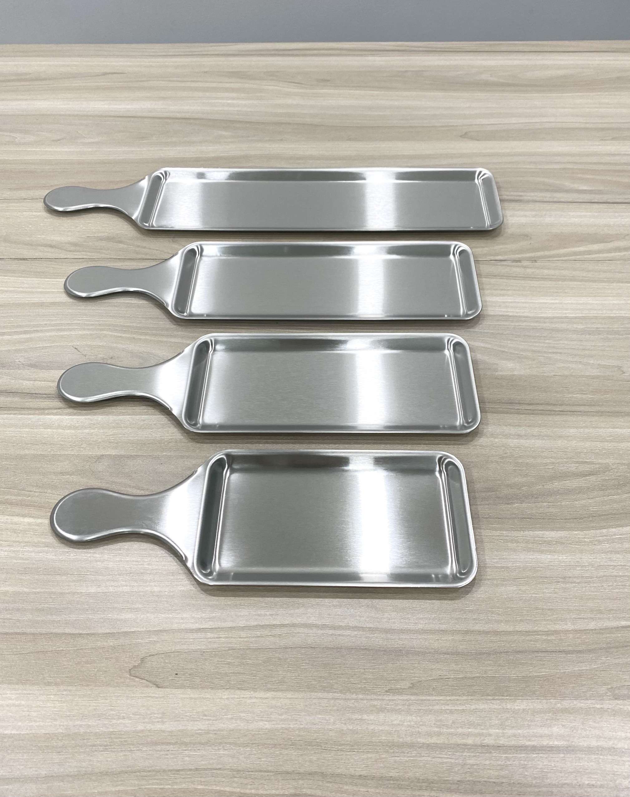 Dĩa chữ nhật có tay cầm DTA45 (43.10.5cm) hiệu SQC chính hãng