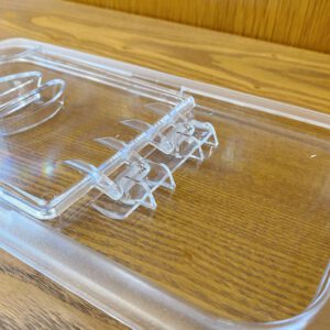 Nap khay GN nhua 1 3 mo 4