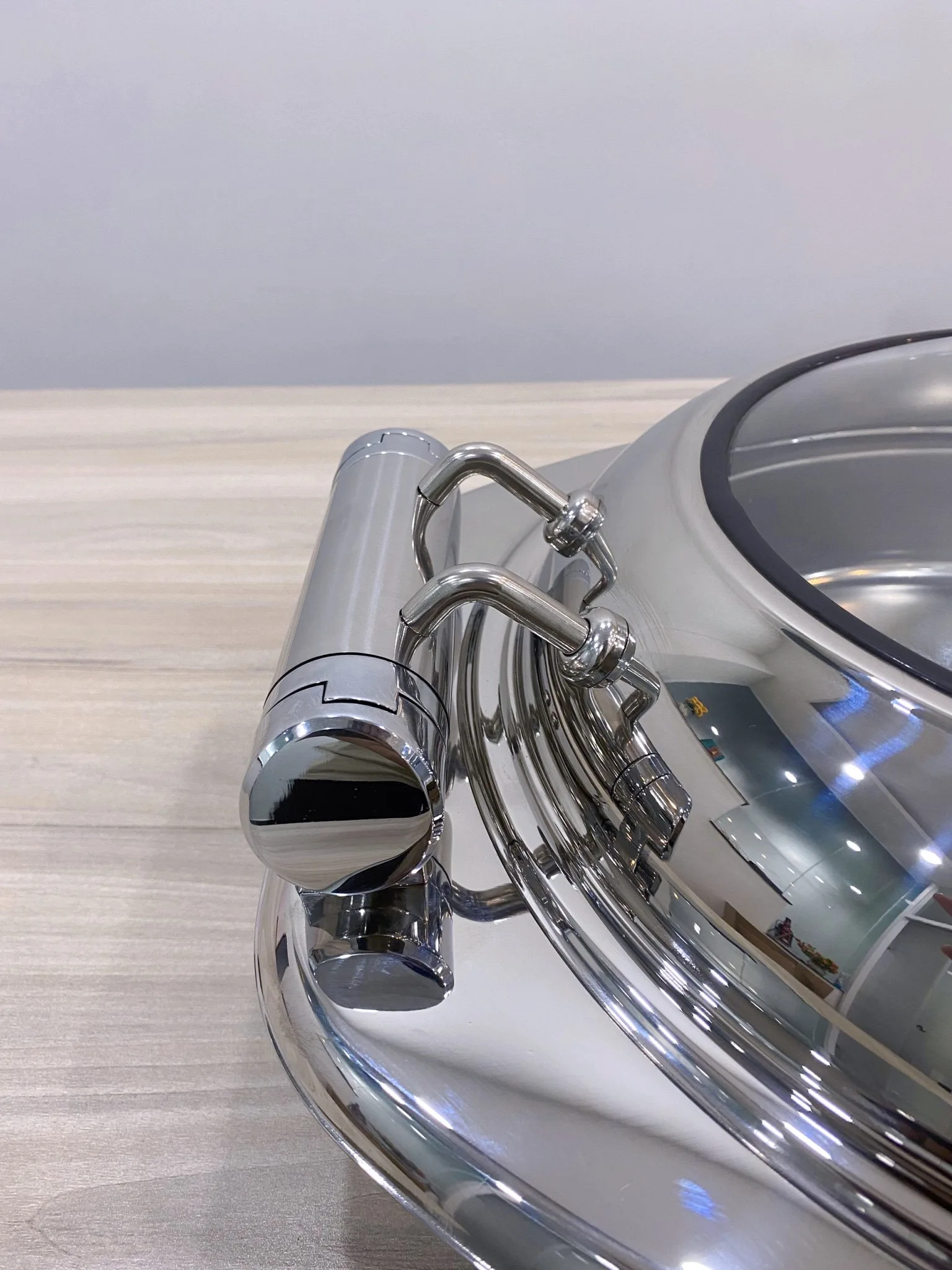 Noi ham buffet tron 1018L 12