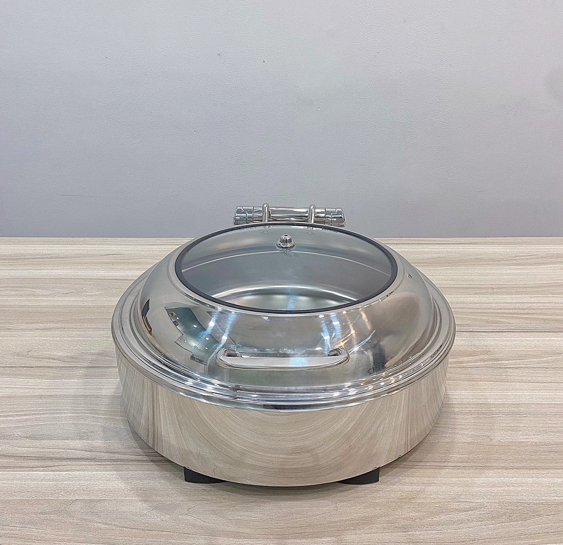 Noi ham buffet tron DCL818L 5