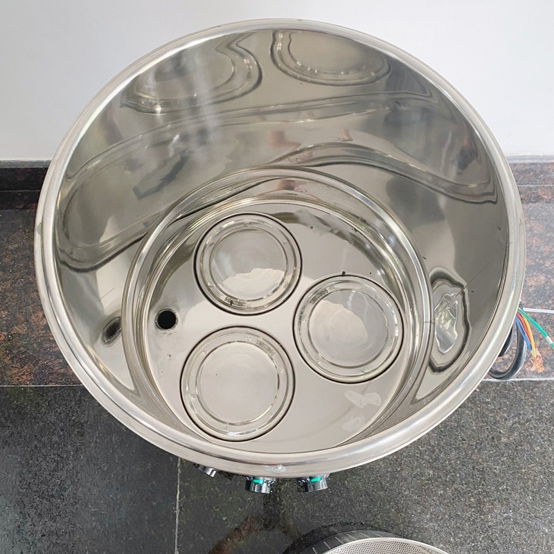 Vệ sinh nồi kỹ càng trước khi sử dụng lần đầu