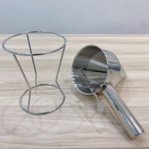 Pheu rot bot lam banh 1