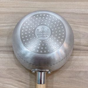 Quanh nhom can go 2 day dung duoc bep tu 6