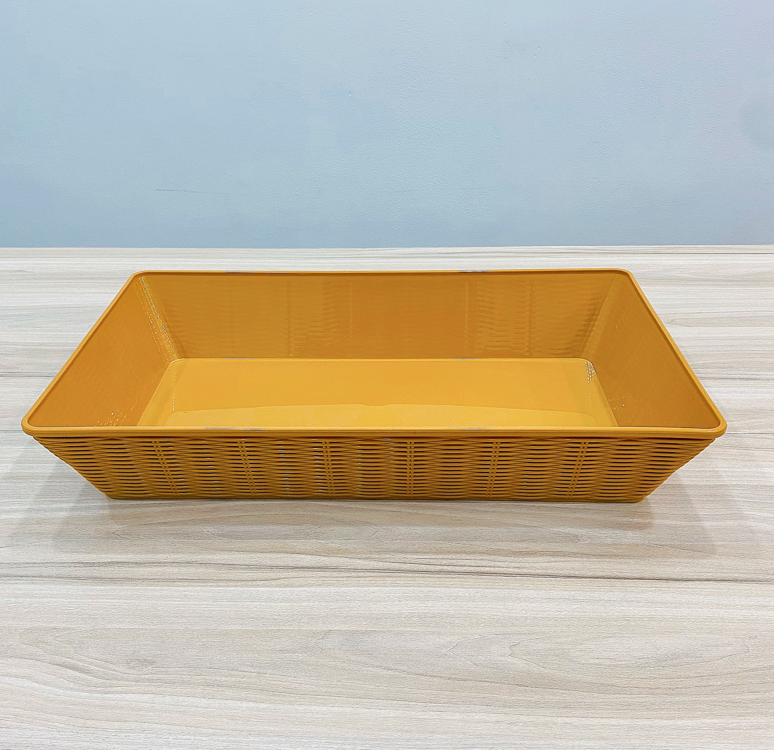 Ro nhua gia may DC P22042