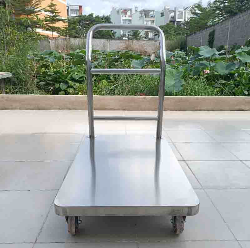 Xe đẩy hàng D4 4 Xe đẩy hàng D4 chắc chắn, độ bền cao