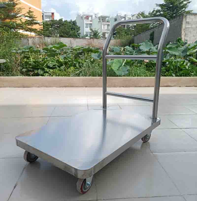 Xe đẩy hàng D4 5 Kiểm tra kỹ lưỡng xe giúp bạn nhận được sản phẩm chất lượng tốt nhất