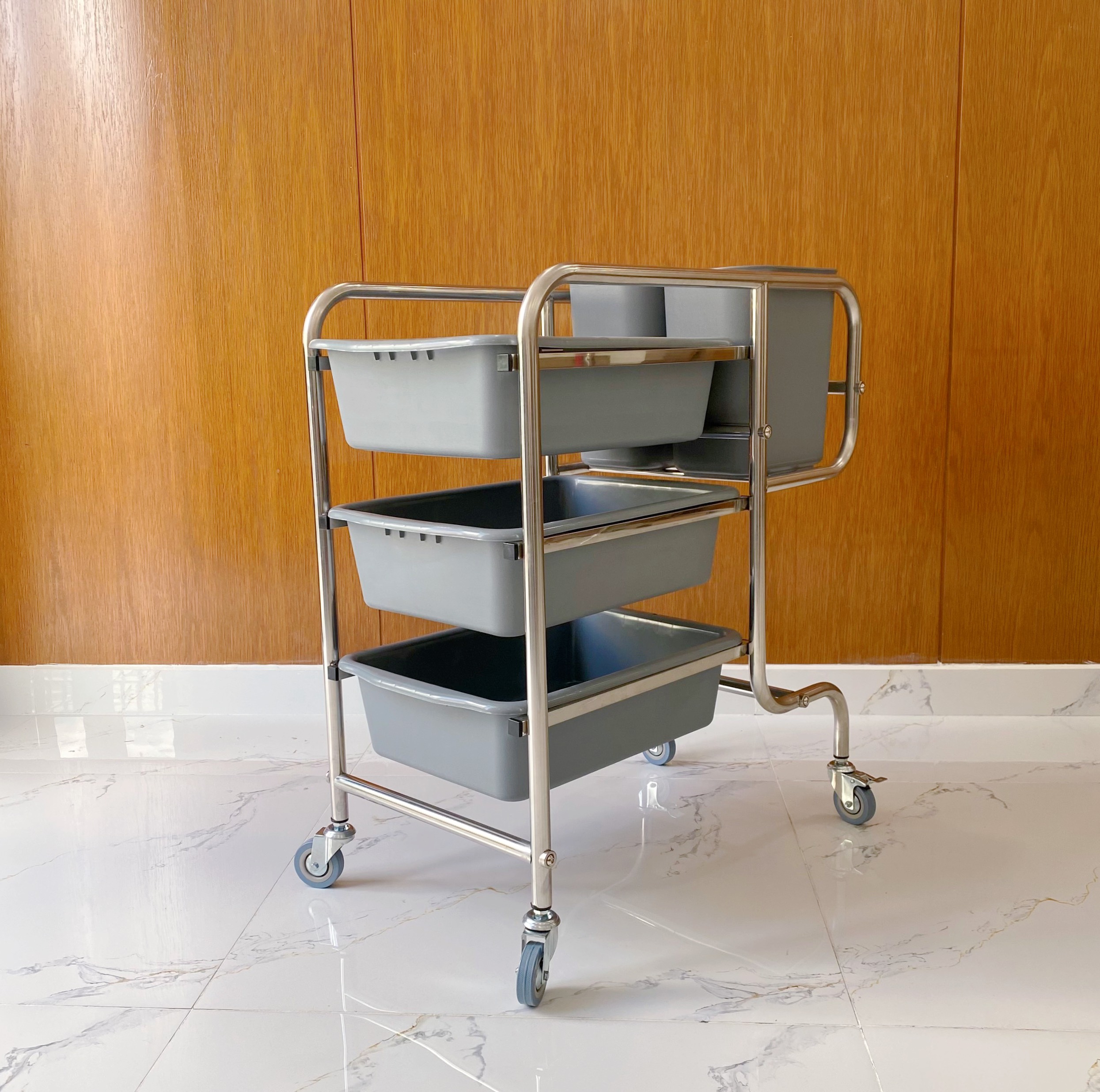 Thông tin chi tiết về xe thu dọn thức ăn D-017 nhãn hiệu DC.