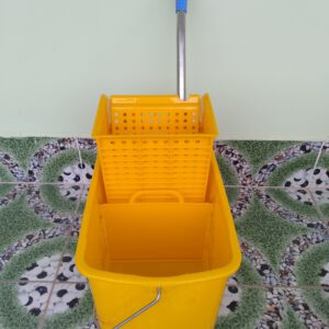 Xe vat nuoc don 24L GX027VL .1